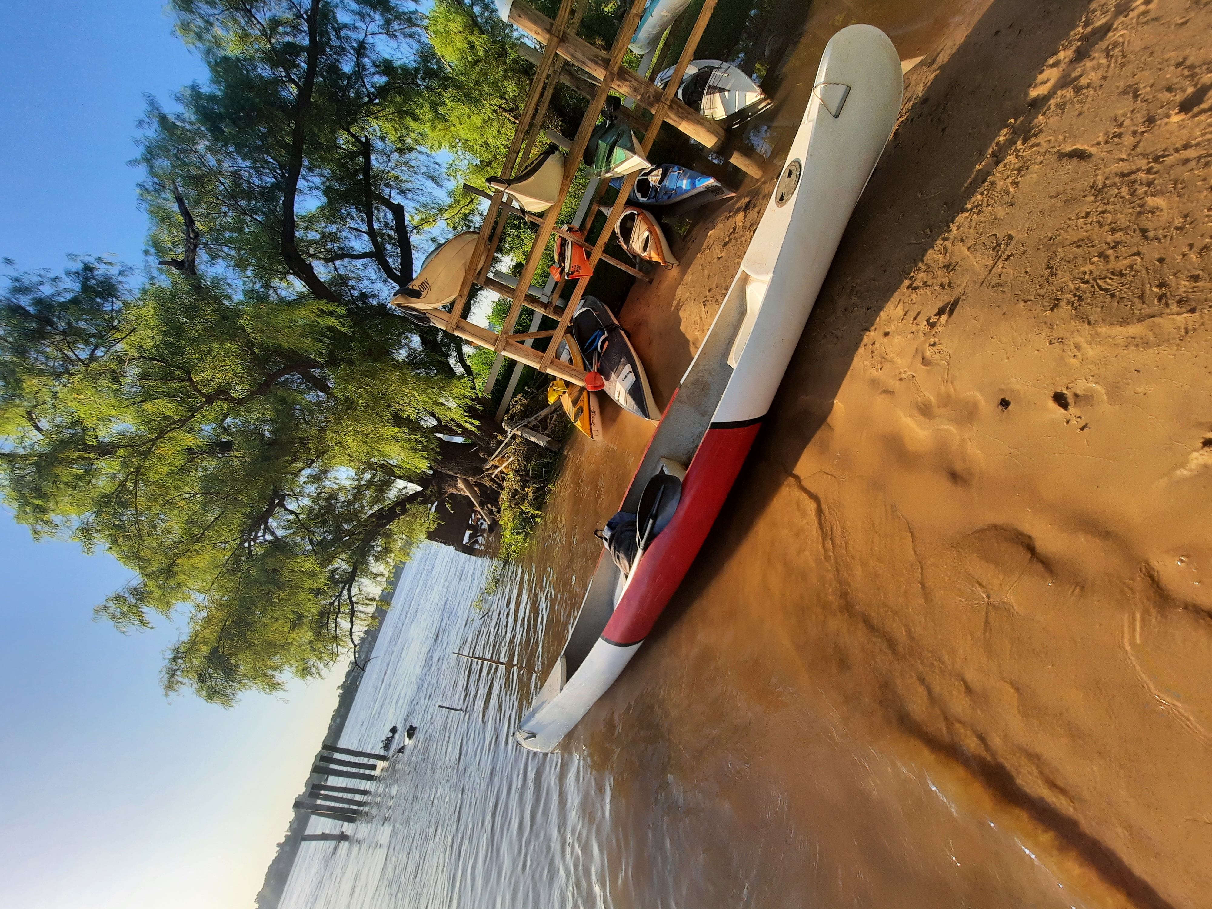 Piragua dakota con cama en guarderia  - Imagen principal