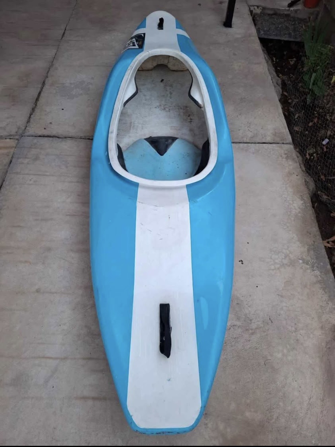 Kayak Cerrado de fibra de vidrio - Foto 2