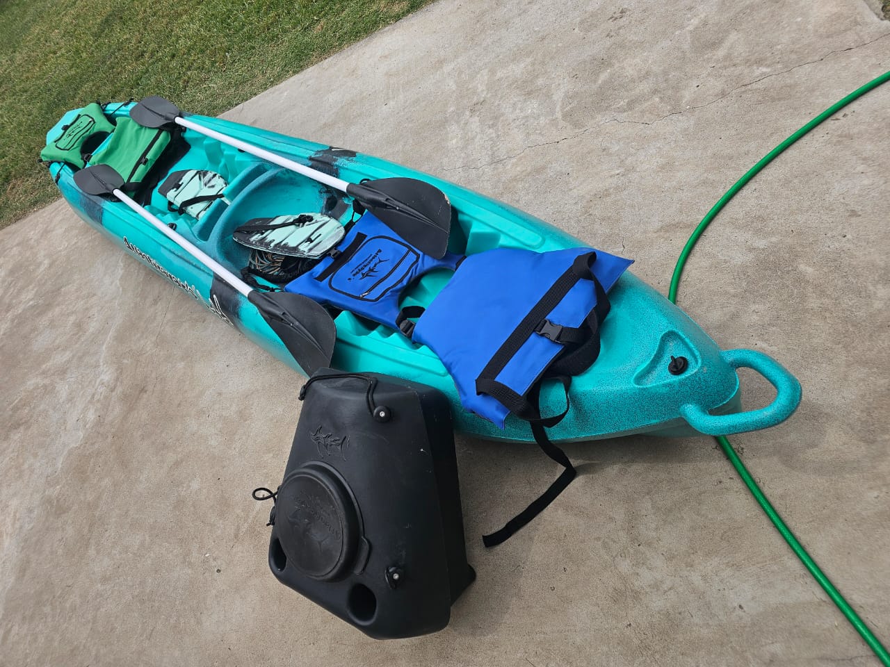 Atlantis kayak dobre equipado  - Foto 4