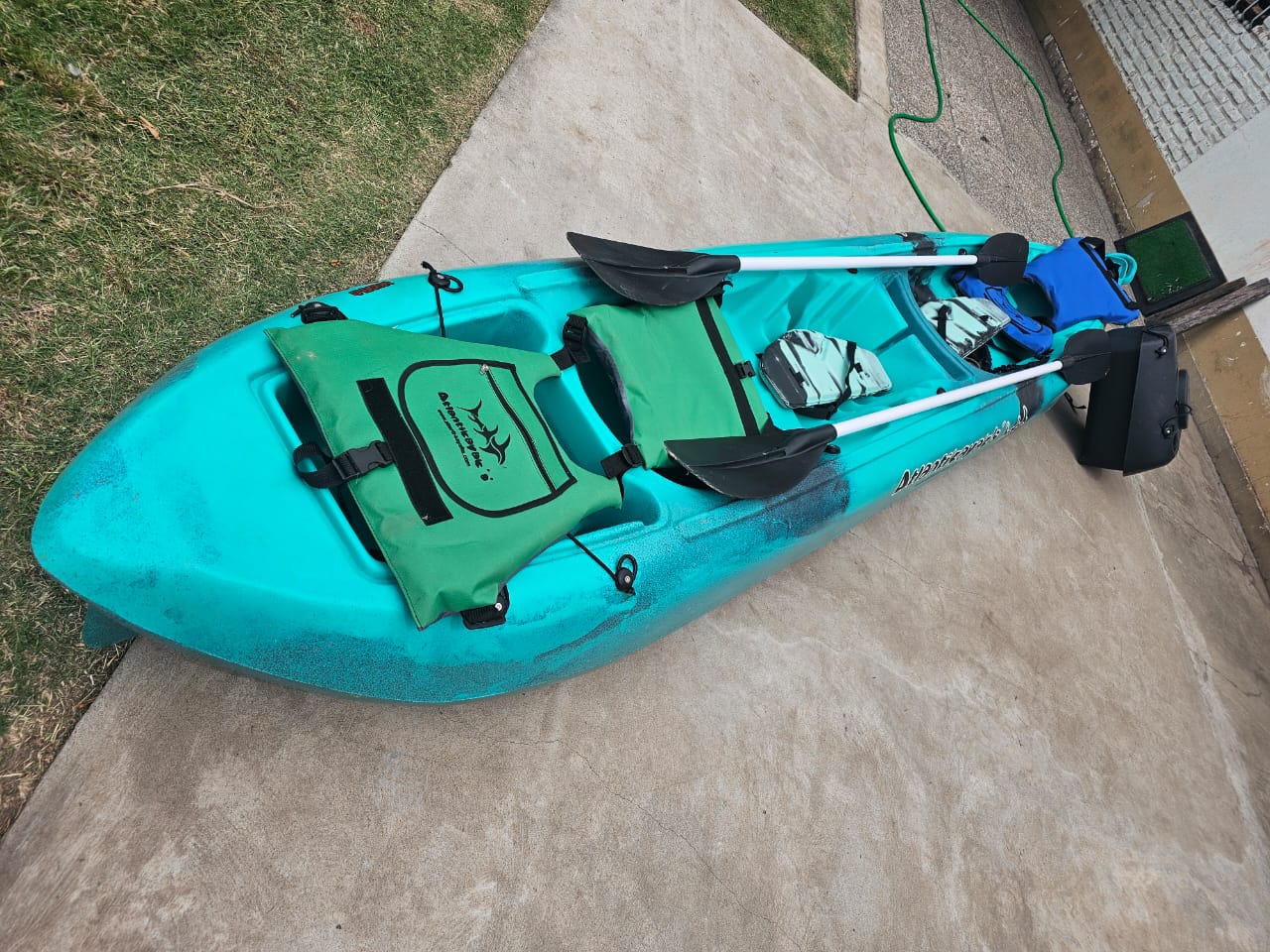 Atlantis kayak dobre equipado  - Foto 5